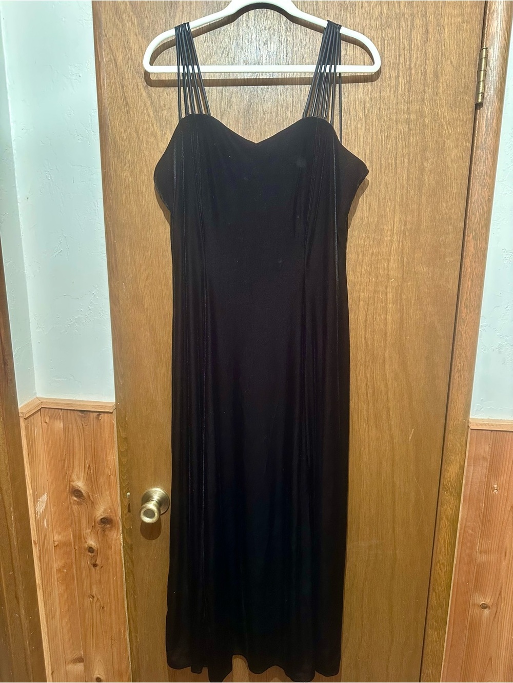 Velvet Black Evening Maxi Dress with Multi-Strap Shoulders